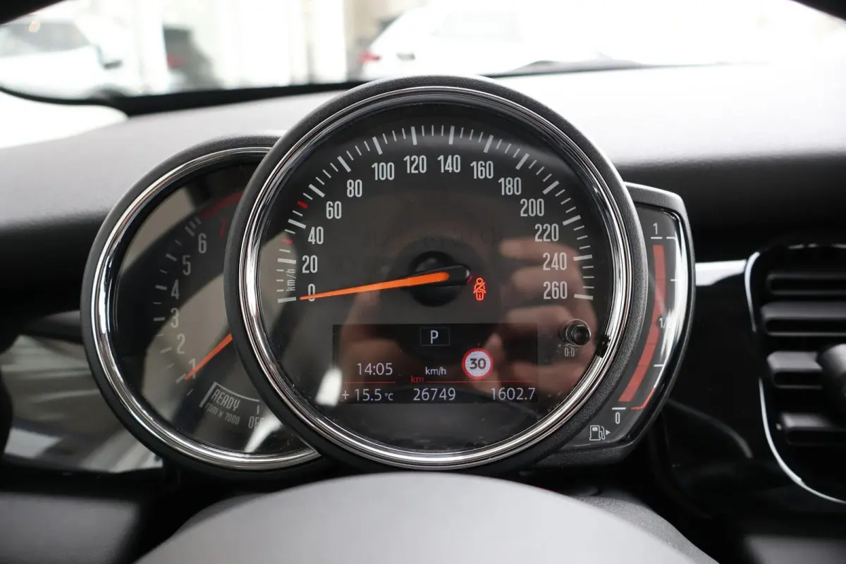 1.5 136pk AUT Cooper Camden Edition | Navigatie | PDC | Cruise Control | Climate Control
