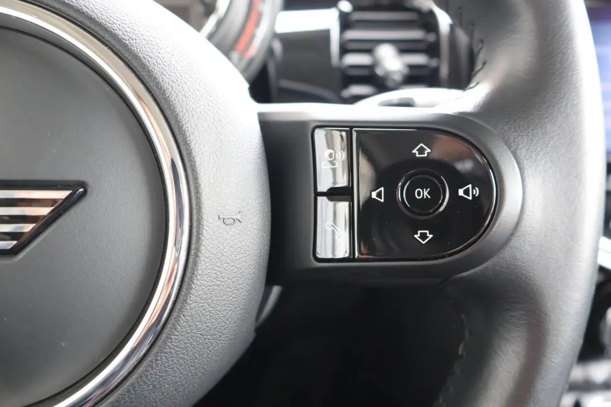 1.5 136pk AUT Cooper Camden Edition | Navigatie | PDC | Cruise Control | Climate Control