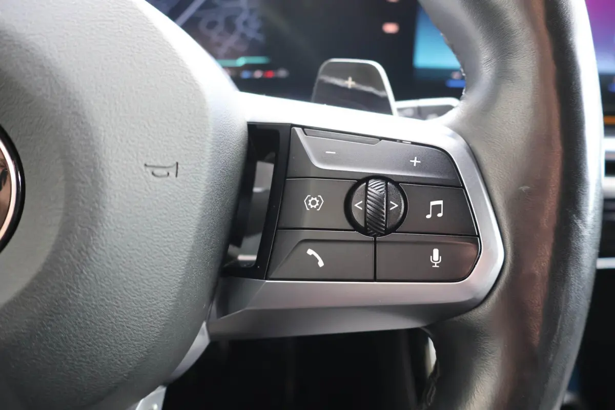 sDrive18i 136pk AUT High Executive M-Sport | Trekhaak | Navigatie | Camera | Elektrische Achterklep