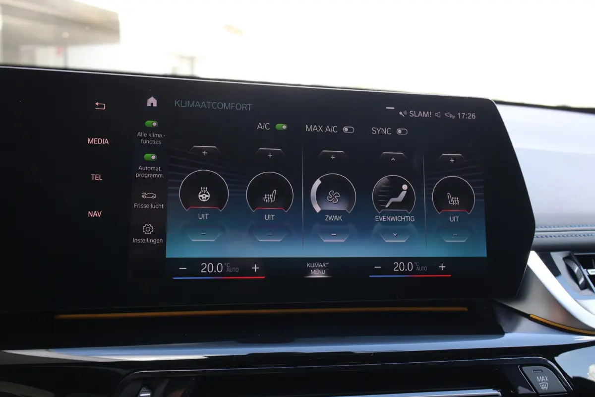 sDrive18i 136pk AUT High Executive M-Sport | Trekhaak | Navigatie | Camera | Elektrische Achterklep