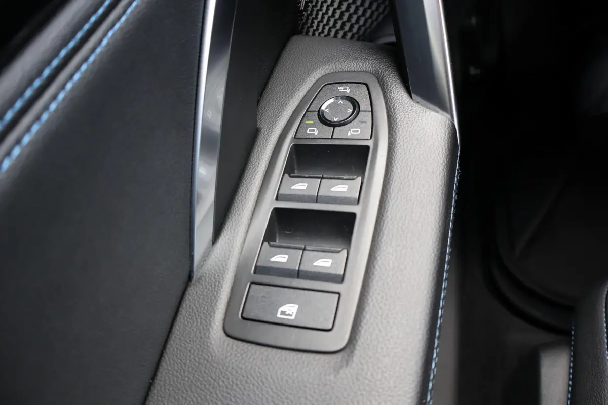 sDrive18i 136pk AUT High Executive M-Sport | Trekhaak | Navigatie | Camera | Elektrische Achterklep