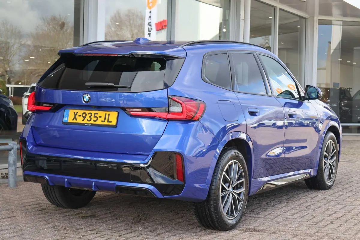 sDrive18i 136pk AUT High Executive M-Sport | Trekhaak | Navigatie | Camera | Elektrische Achterklep