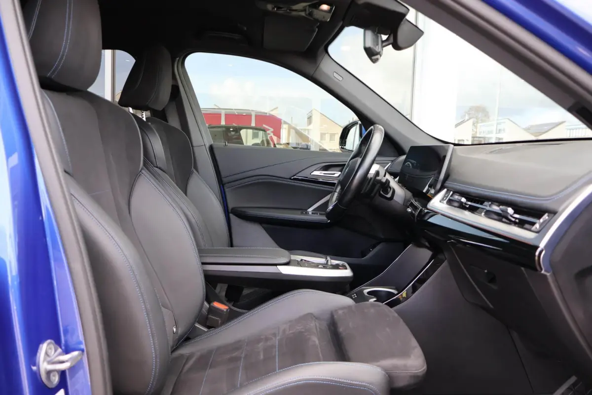 sDrive18i 136pk AUT High Executive M-Sport | Trekhaak | Navigatie | Camera | Elektrische Achterklep