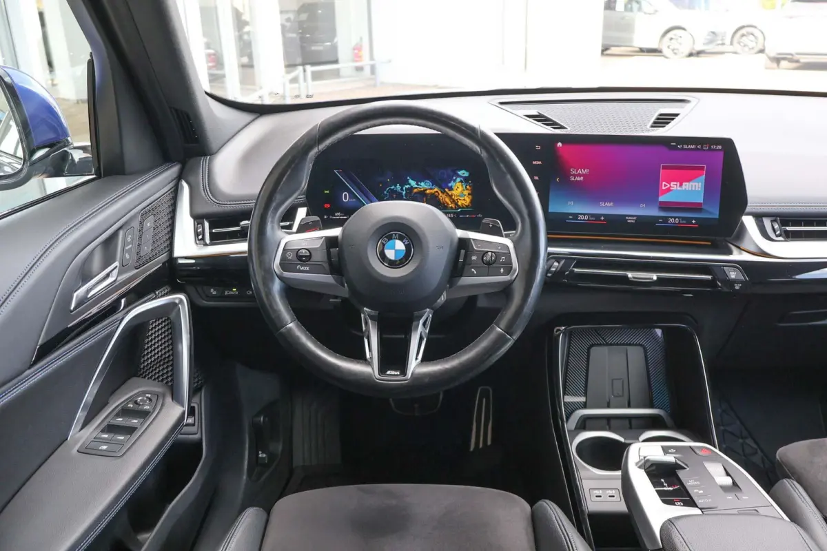 sDrive18i 136pk AUT High Executive M-Sport | Trekhaak | Navigatie | Camera | Elektrische Achterklep