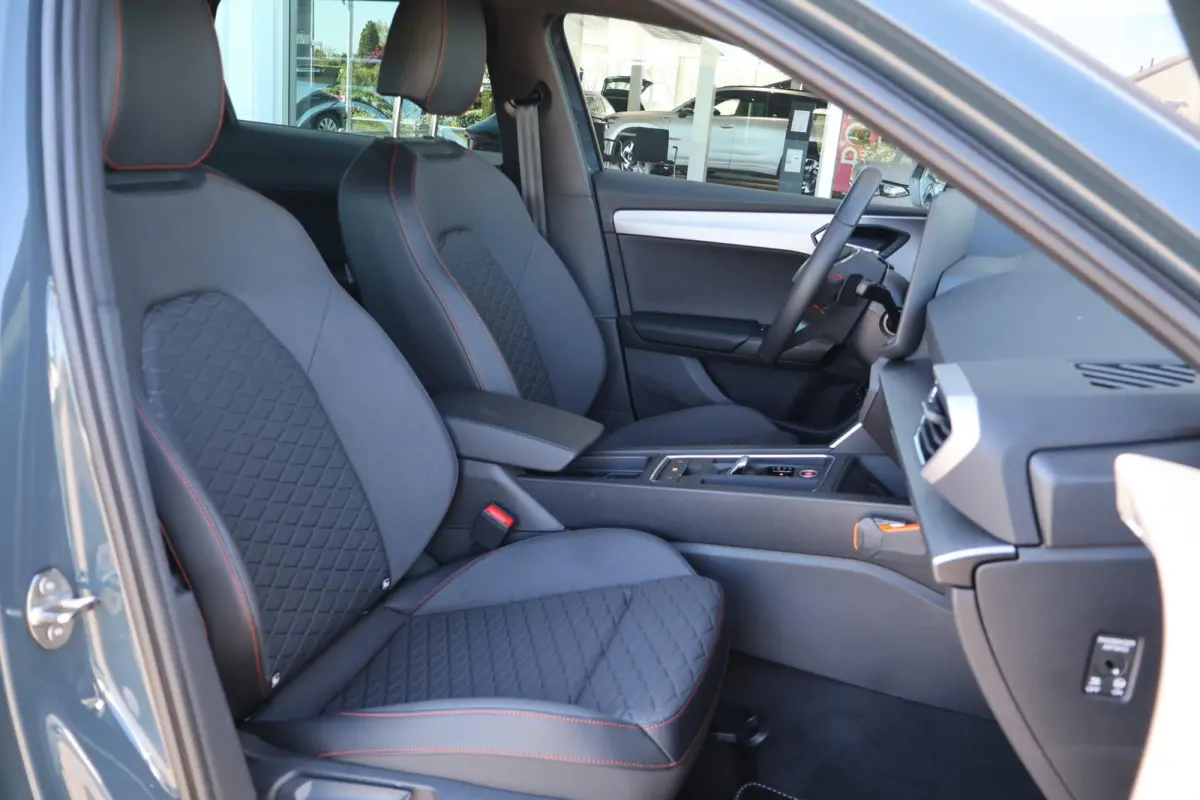 1.5 TSI 204pk e-Hybrid FR Business | Trekhaak Wegklapbaar | Stoelverwarming