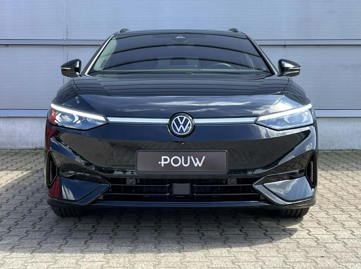 286pk Pro Limited Edition 77 kWh | SoH 100% | Trekhaak | Navigatie | 360 Camera