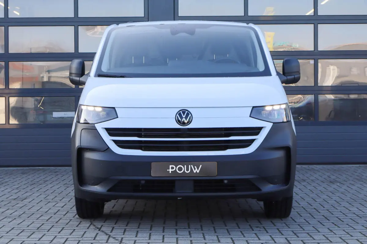 34 136pk L2H1 Life 64 kWh | Trekhaak | Navigatie | 17" Velgen