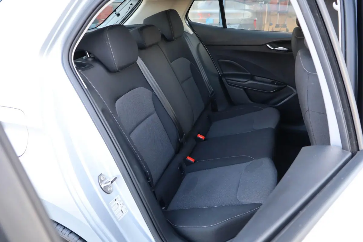 1.0 TSI 95pk Business Edition | Achteruitrijcamera | Cruise Control | Stoelverwarming