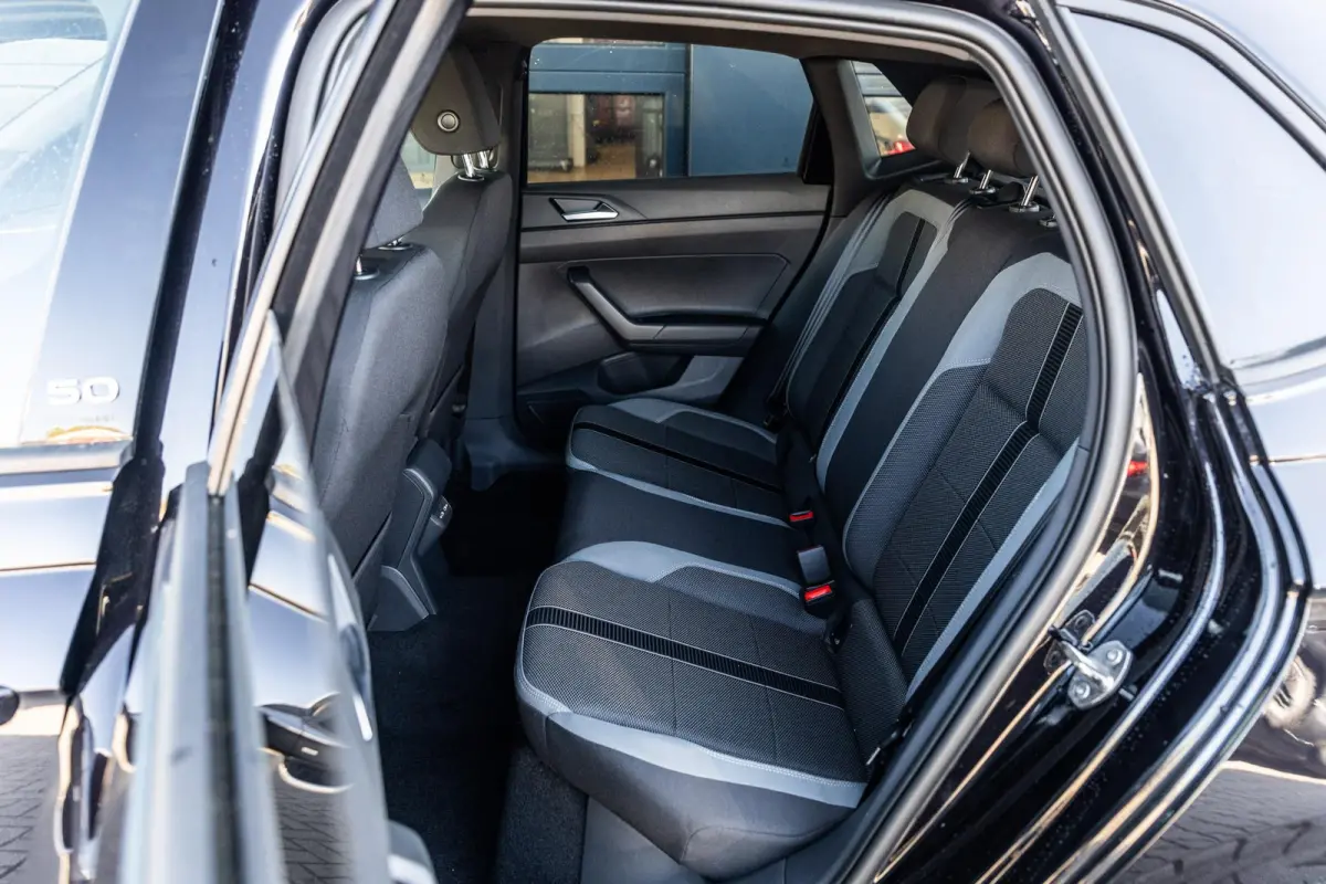 1.0 TSI 95pk 50 Edition | VW Sound Systeem | Voorstoelen Verwarmd