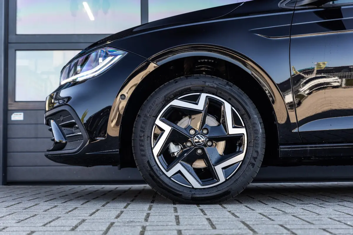 1.0 TSI 95pk 50 Edition | VW Sound Systeem | Voorstoelen Verwarmd