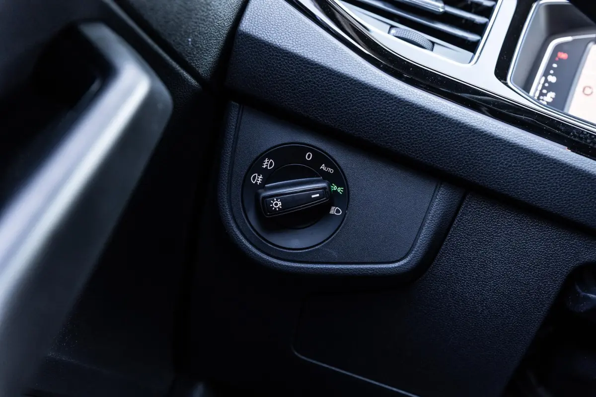1.0 TSI 95pk 50 Edition | VW Sound Systeem | Voorstoelen Verwarmd