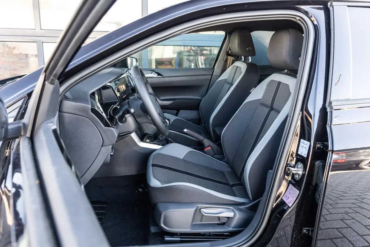 1.0 TSI 95pk 50 Edition | VW Sound Systeem | Voorstoelen Verwarmd