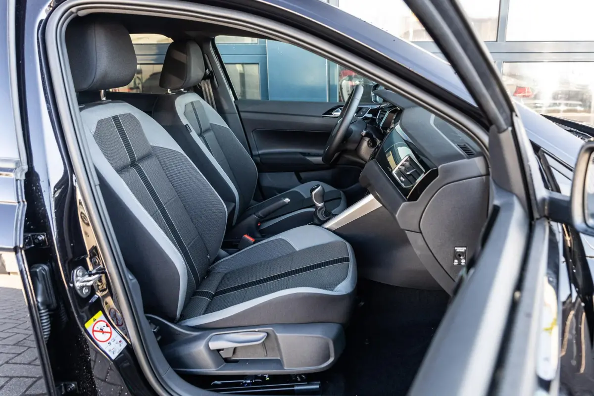 1.0 TSI 95pk 50 Edition | VW Sound Systeem | Voorstoelen Verwarmd