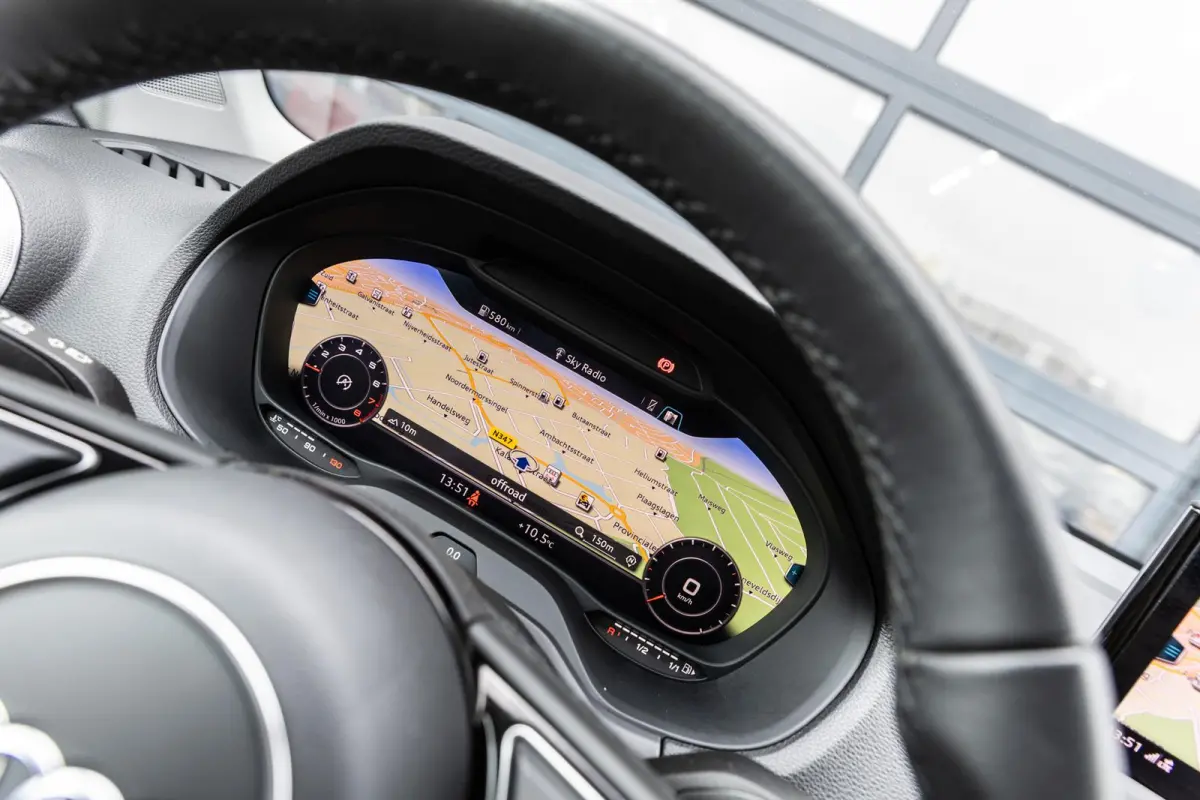 30 TFSI 110pk Advanced Edition | Smartphone Interface | Full LED | DAB+ | Climate control