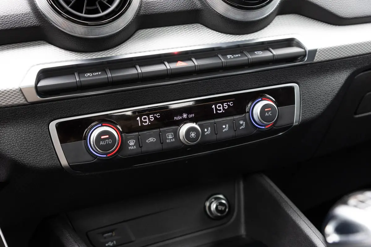30 TFSI 110pk Advanced Edition | Smartphone Interface | Full LED | DAB+ | Climate control