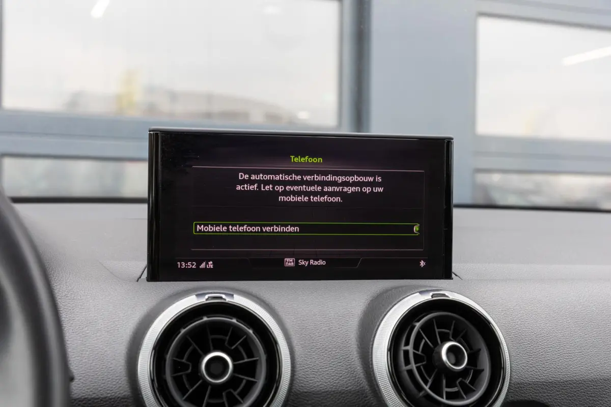 30 TFSI 110pk Advanced Edition | Smartphone Interface | Full LED | DAB+ | Climate control