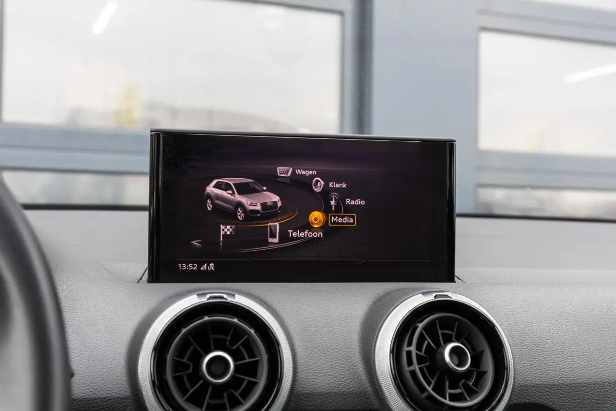 30 TFSI 110pk Advanced Edition | Smartphone Interface | Full LED | DAB+ | Climate control