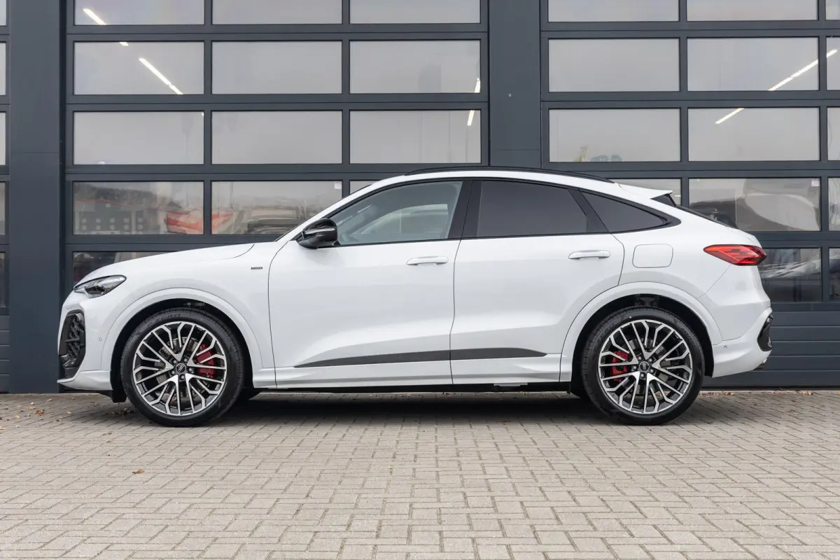 2.0 TFSI e-hybrid quattro S Edition Competition | Tech Plus | Panoramadak