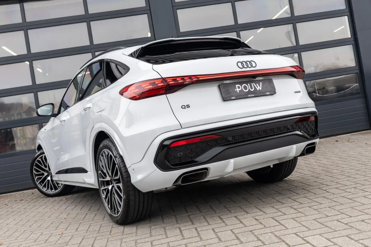 2.0 TFSI e-hybrid quattro S Edition Competition | Tech Plus | Panoramadak