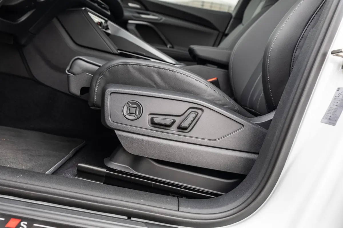 2.0 TFSI e-hybrid quattro S Edition Competition | Tech Plus | Panoramadak
