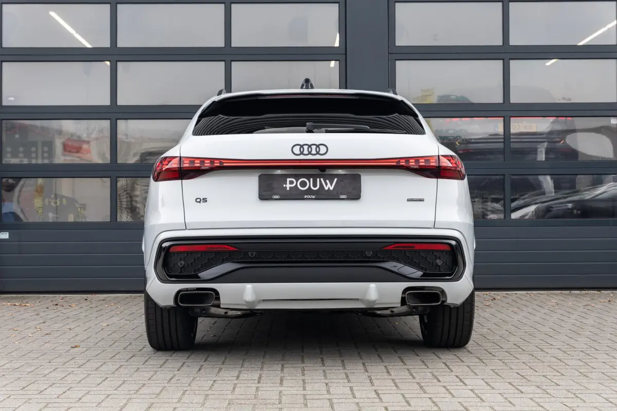 2.0 TFSI e-hybrid quattro S Edition Competition | Tech Plus | Panoramadak