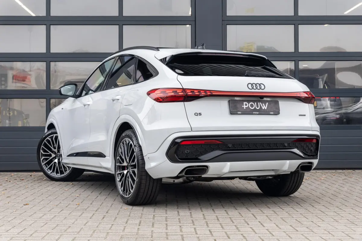 2.0 TFSI e-hybrid quattro S Edition Competition | Tech Plus | Panoramadak