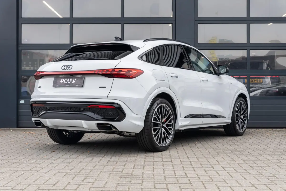 2.0 TFSI e-hybrid quattro S Edition Competition | Tech Plus | Panoramadak