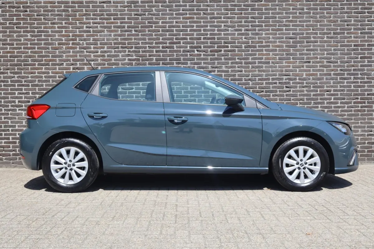 1.0 EcoTSI 95pk Style Plus | Airconditioning | Cruise Control | Full Link