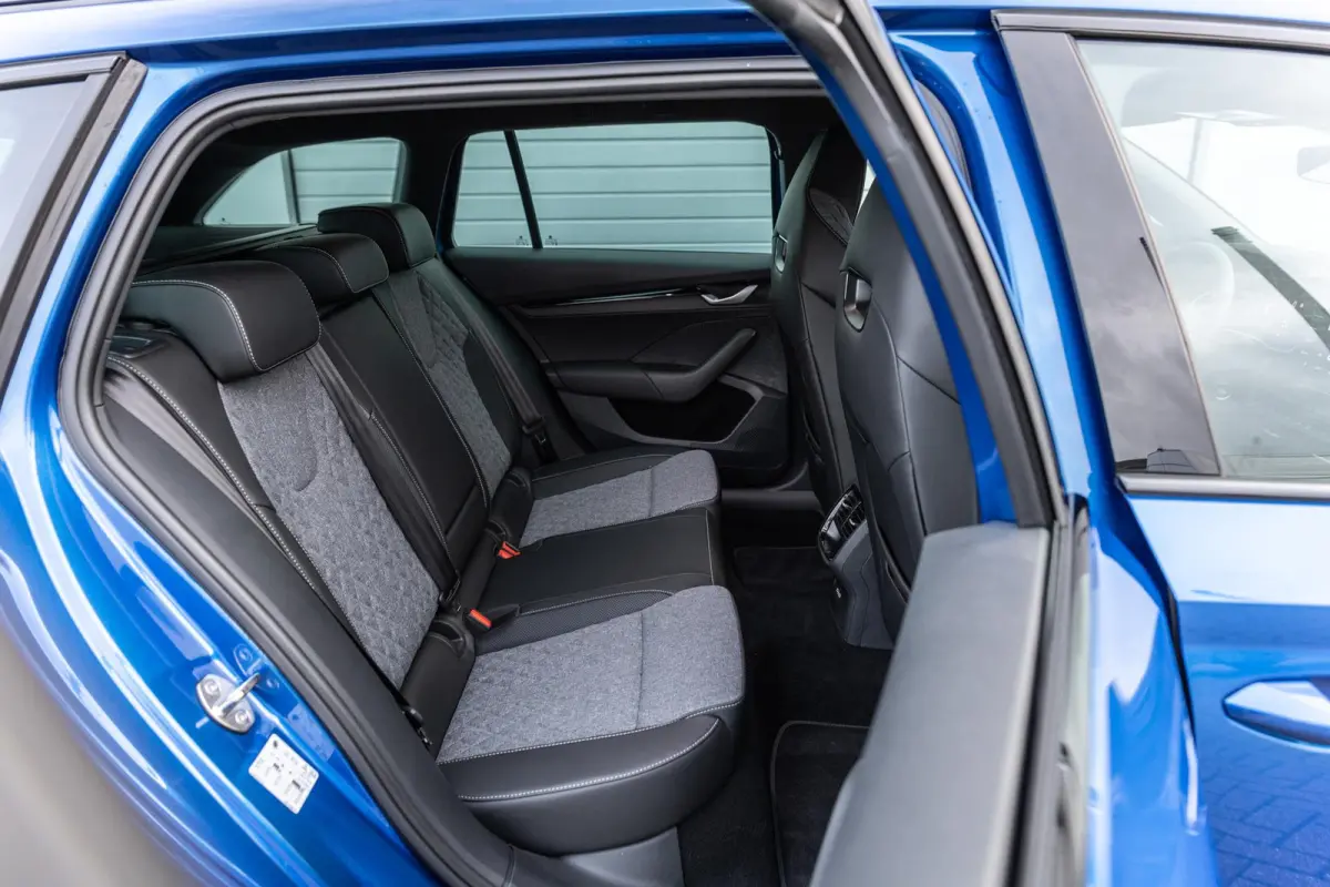 1.5 TSI 150pk DSG MHEV Sportline Business | Trekhaak | Matrix LED | Adaptive Cruise
