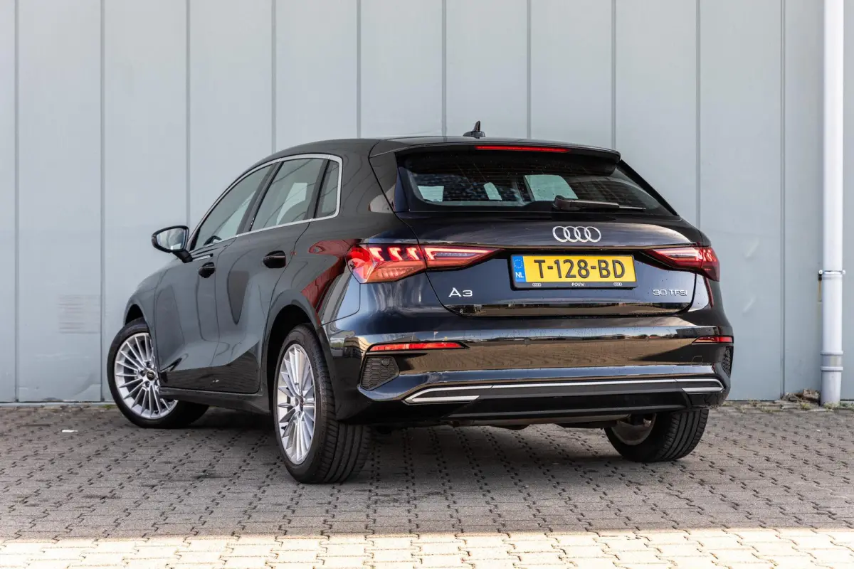 30 TFSI 110pk S-tronic Advanced Edition | Sportstoelen | Navigatie | Full LED | Smartphone interface