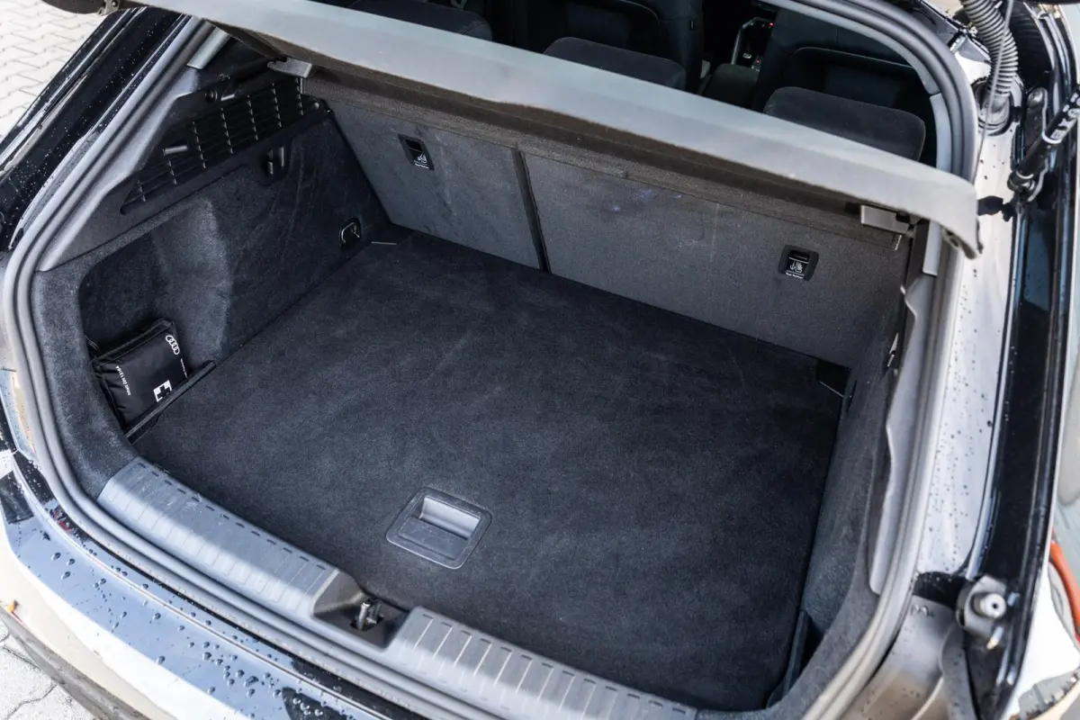 30 TFSI 110pk S-tronic Advanced Edition | Sportstoelen | Navigatie | Full LED | Smartphone interface