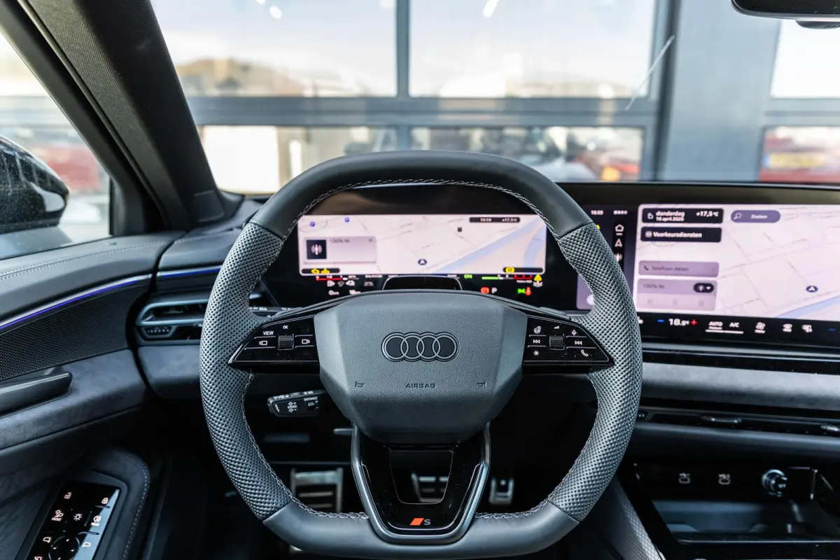 Limousine 2.0 299pk quattro S Edition | 20" Velgen | Winterpakket