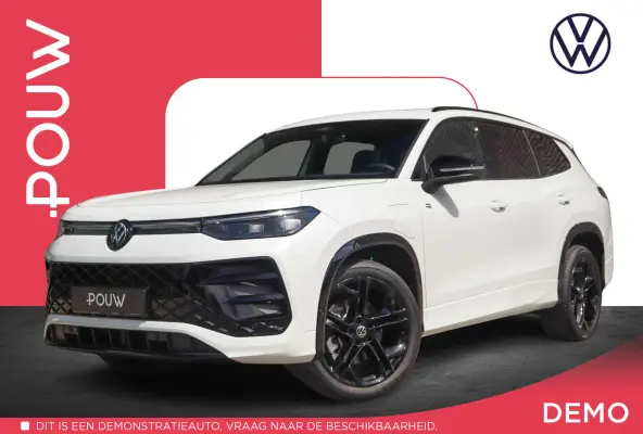 1.5 eHybrid 204pk R-Line Edition | Panoramadak | Trekhaak | Black Style