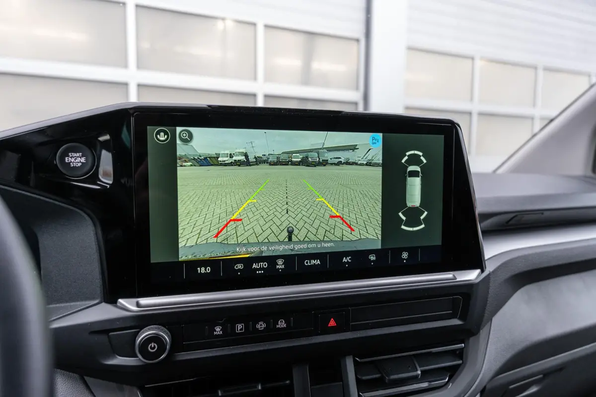 2.0 TDI 110pk L1H1 28 Life | Trekhaak | Apple Carplay/Android Auto | Laadvloer