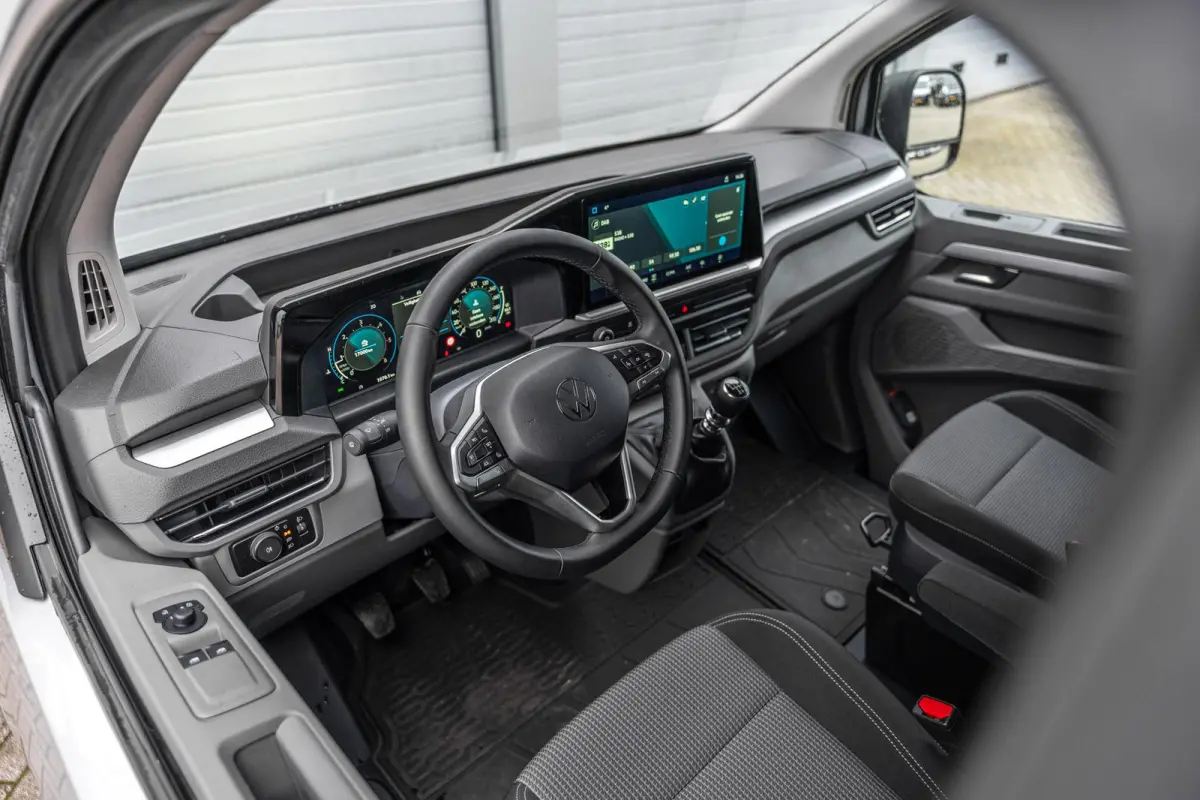 2.0 TDI 110pk L1H1 28 Life | Trekhaak | Apple Carplay/Android Auto | Laadvloer