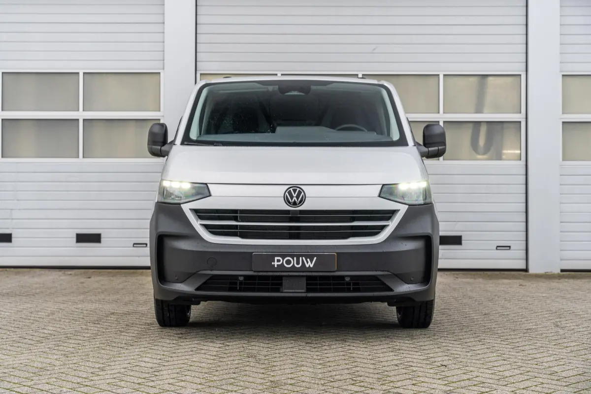 2.0 TDI 110pk L1H1 28 Life | Trekhaak | Apple Carplay/Android Auto | Laadvloer