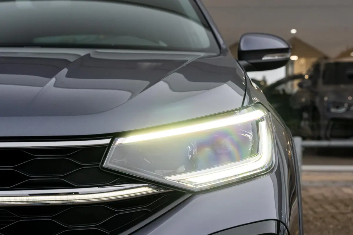 1.0 TSI 116pk R-Line Edition | Achteruitrijcamera | LED Matrix Koplampen | Stoelverwarming