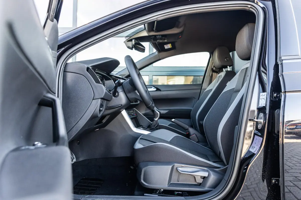 1.0 TSI 95pk 50 Edition | VW Sound Systeem | Voorstoelen Verwarmd