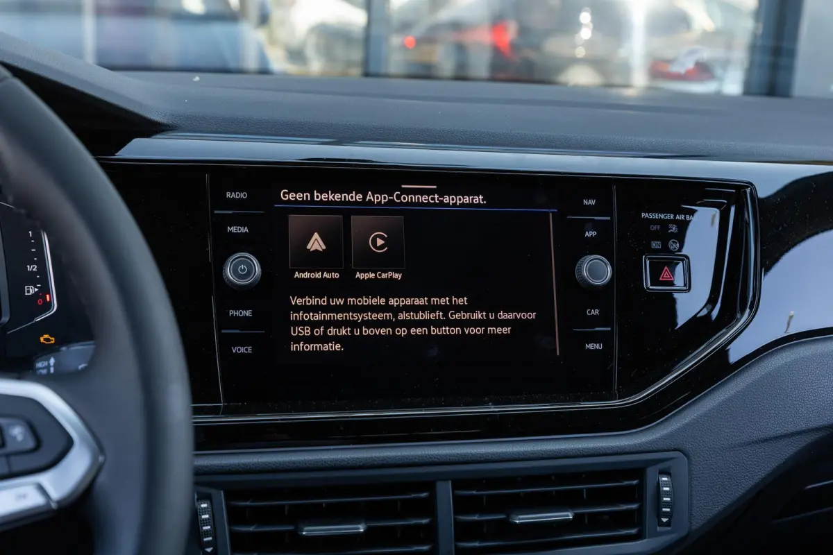 1.0 TSI 95pk 50 Edition | VW Sound Systeem | Voorstoelen Verwarmd