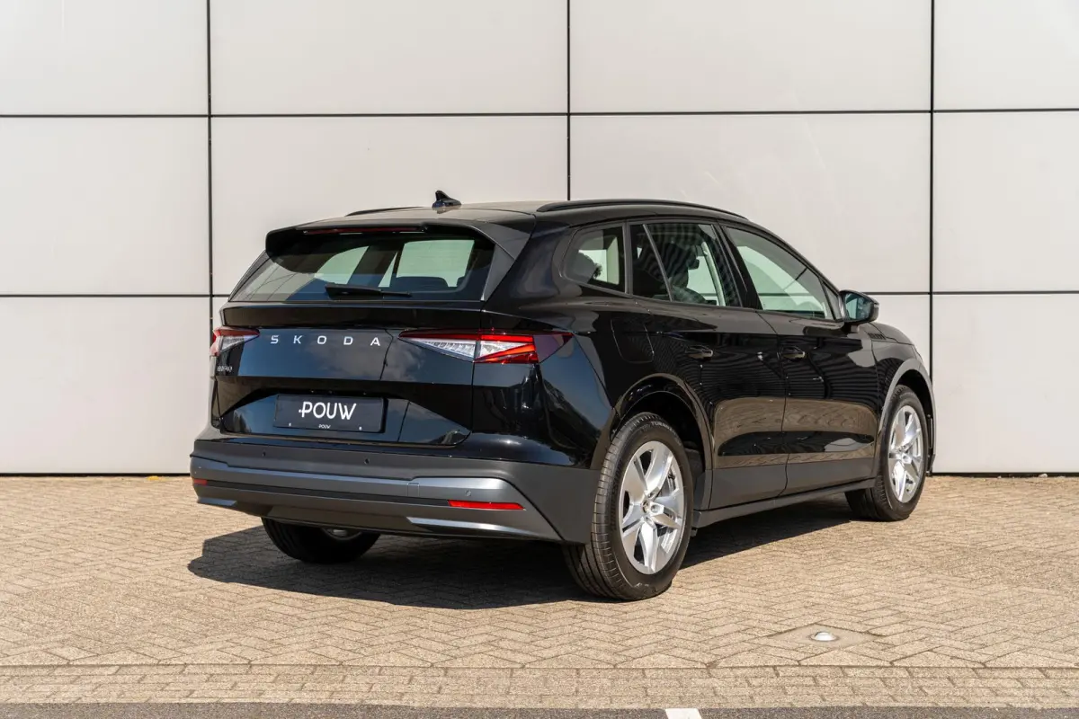 50 170pk Selection | Apple Carplay/Android Auto