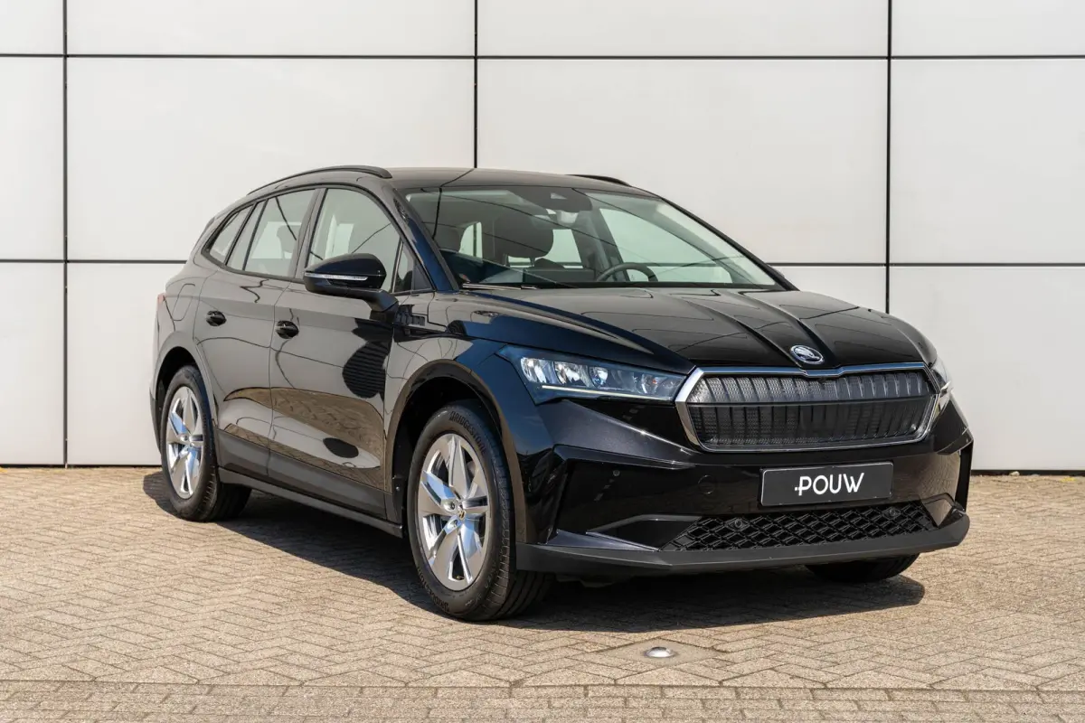 50 170pk Selection | Apple Carplay/Android Auto