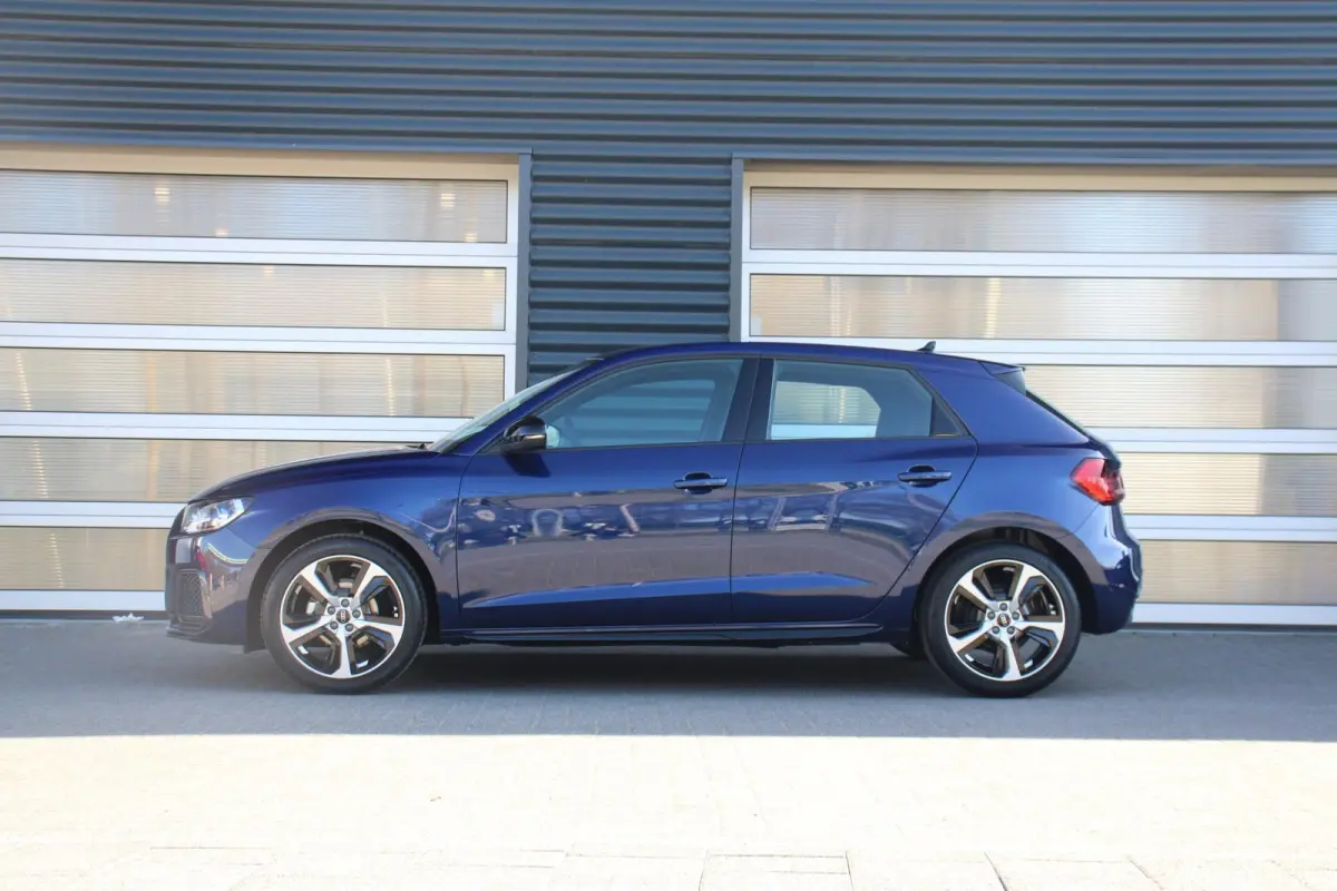 25 TFSI 95pk Advanced edition | Parkeersensoren | 17" Velgen | Apple Carplay/Android Auto
