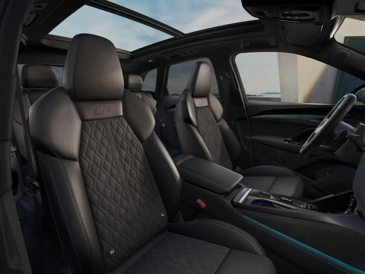 2.0 e-hybrid 367pk quattro S edition Competition | Panoramadak | 21" Velgen | Trekhaak | Luchtvering | B&O geluid