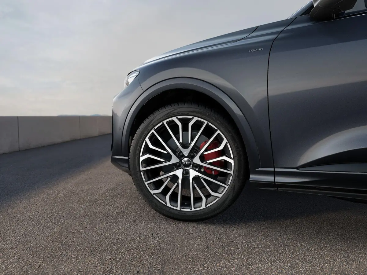 2.0 e-hybrid 367pk quattro S edition Competition | Panoramadak | 21" Velgen | Trekhaak | Luchtvering | B&O geluid