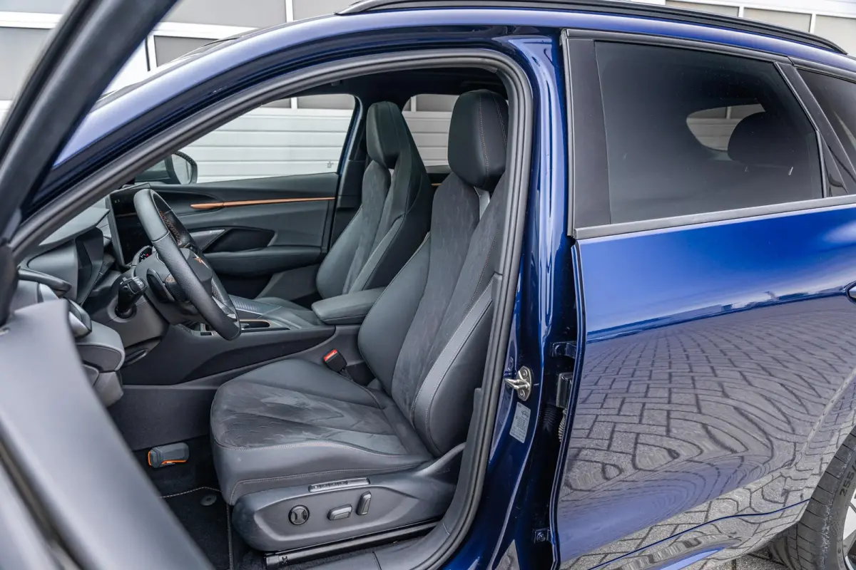 1.5 TSI e-Hybrid 272pk VZ Performance | SoH 100% | Trekhaak | Panoramadak | Sennheiser | 360 Camera