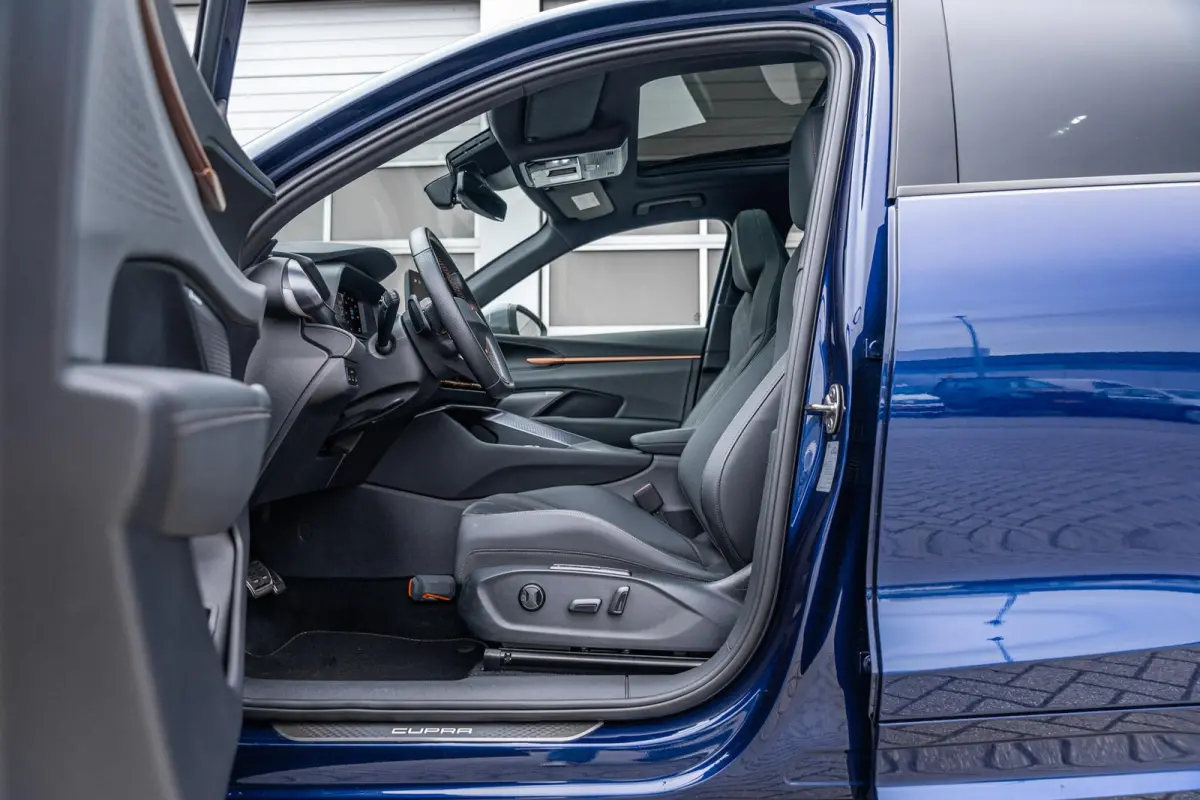 1.5 TSI e-Hybrid 272pk VZ Performance | SoH 100% | Trekhaak | Panoramadak | Sennheiser | 360 Camera