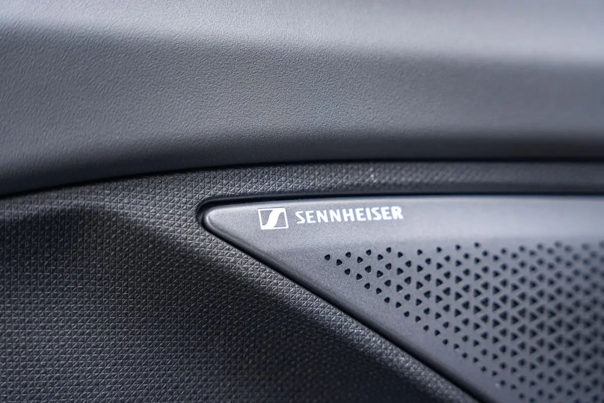 1.5 TSI e-Hybrid 272pk VZ Performance | SoH 100% | Trekhaak | Panoramadak | Sennheiser | 360 Camera