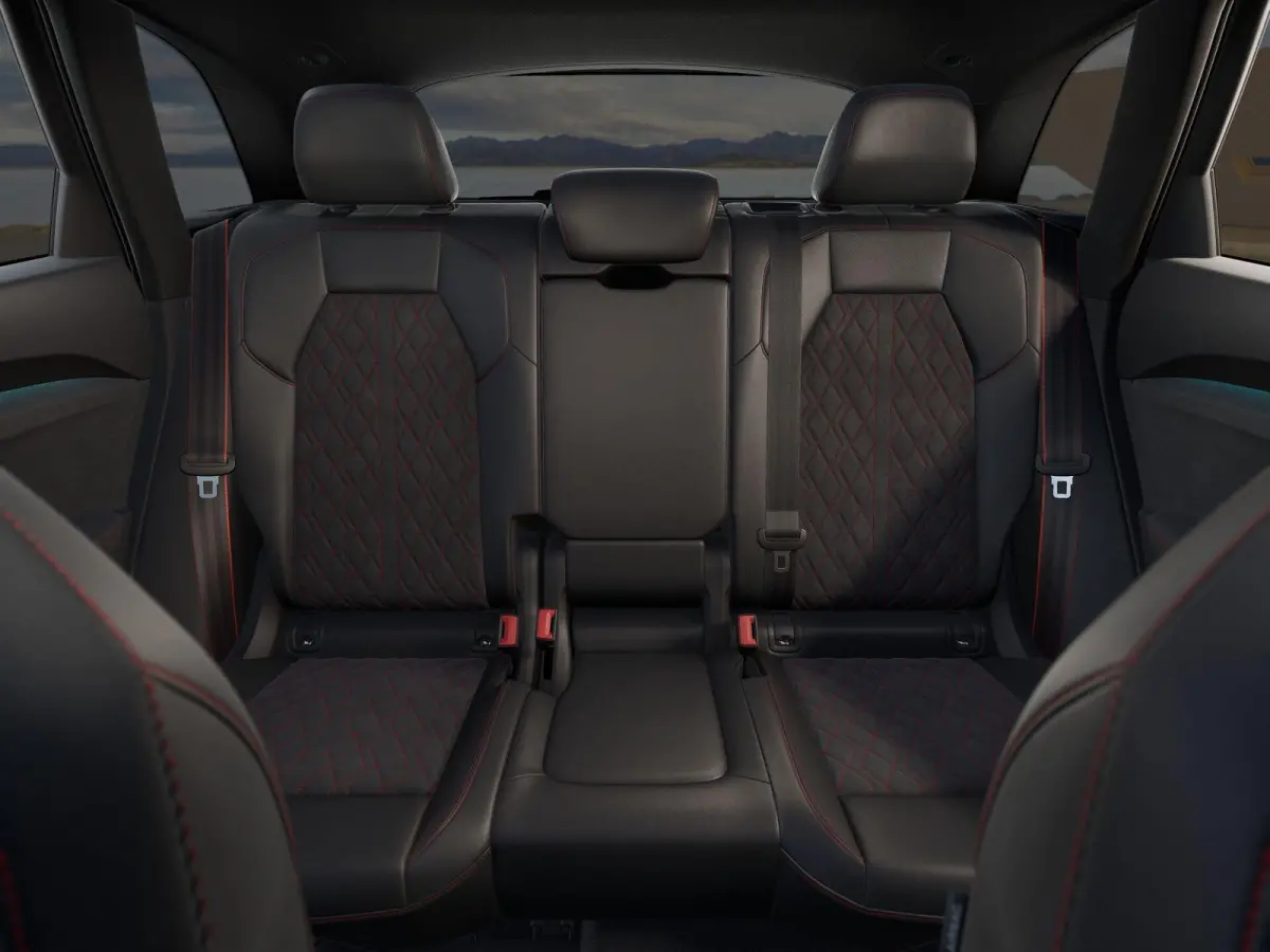 2.0 e-hybrid 367pk quattro S edition Competition | 21" Velgen | Panoramadak | Luchtvering