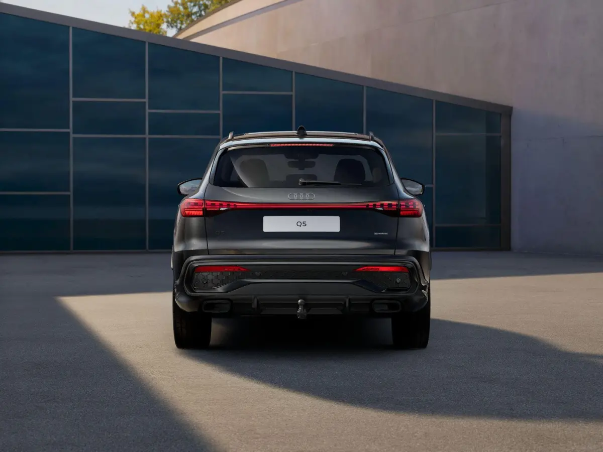 2.0 e-hybrid 367pk quattro S edition Competition | 21" Velgen | Panoramadak | Luchtvering