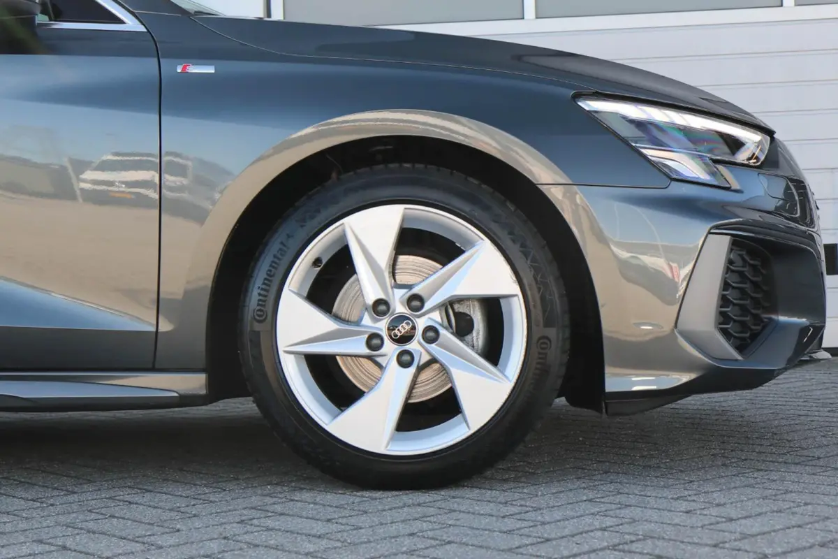 30 TFSI 110pk S-tronic S edition | Apple Carplay/Android Auto | Parkeerhulp Achter | Cruise Control